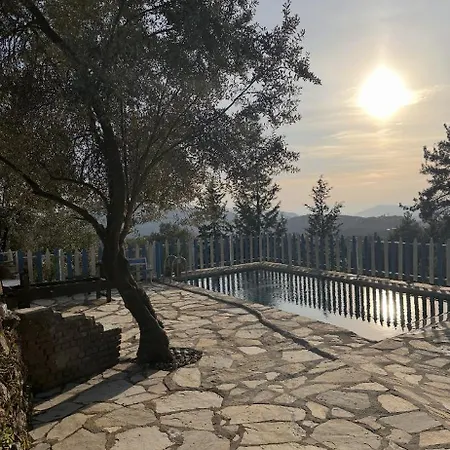 別荘 Tulya Gökçeovacık